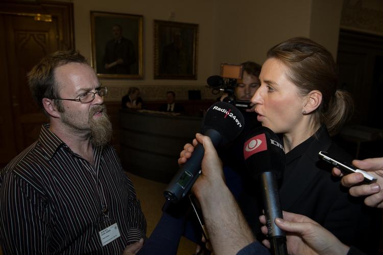 Debat. Robert Nielsen vakte opsigt på Christiansborg hos blandt andre beskæftigelsesminister Mette Frederiksen. 