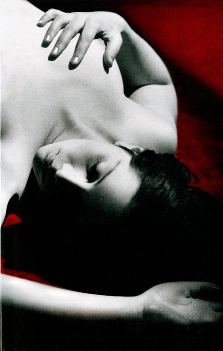 Intimt. Der er forspil og hardcoresex, men også lidt for meget tekstanalytisk efterspil i Karen Fastrups fortælling.