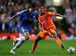 STJERNETRÆF. Blandt sine mange modstandere har Khalid Boulahrouz haft Ronaldinho, som han mødte i Chelseas Champions League-kamp mod Barcelona. 