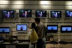 Rabatjagt. Det er kun hver fjerde dansker, der benytter sig af rabatordninger gennem arbejdet. Men det kan godt betale sig at sætte sig ind i rabatordningernes muligheder. 