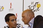 Alberto Contador sammen med Bjarne Riis. 