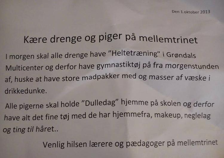 Dulledag. Da dette billede blev lagt på Facebook, satte det fut i debatten om kønsroller og børn. 