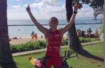 DRØMMETUREN. Cecilie Mathornes anden jernmand nogensinde bliver den berømte Ironman på Hawaii, hvor hun lige nu akklimatiserer - og øver sig i sejrsgestus. 