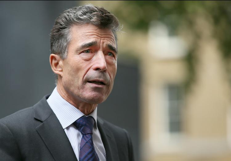 Bekymret. »Hvis det bliver bekræftet, at premierminister Zeidan er blevet bortført, vil jeg opfordre til, at premierministeren straks bliver sat fri. Det er afgørende vigtigt med stabilitet, lov og orden«, siger Nato-generalsekretær Anders Fogh Rasmussen på sit månedlige pressemøde i Bruxelles. 