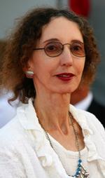 Forfatterinde. Når en skrivende kvinde bliver enke - som Joyce Carol Oates - overlever hun i mange tilfælde ved at skrive. 