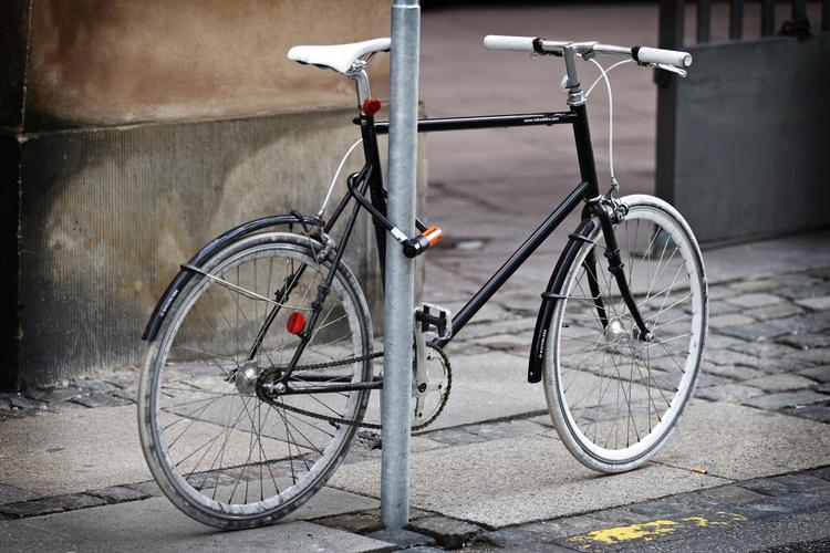 nedprioritering. Når vi oplever, at antallet af både tricktyverier fra ældre, tasketyverier og gadevold suser op, så må vi prioritere det fremfor cykeltyverier, lyder det fra Københavns Politi. 
