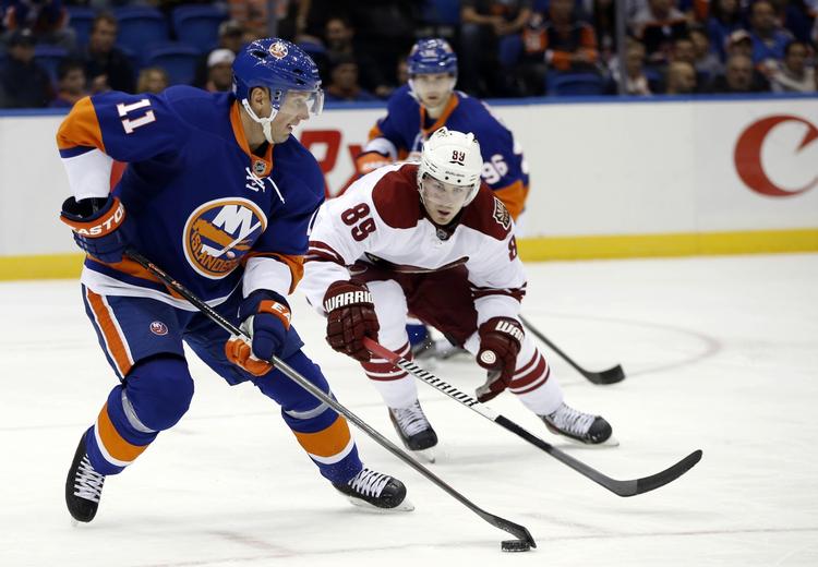 afgørende. Mikkel Bødker (th) stod for både et mål og en flot assist, da Phoenix Coyotes sejrede efter to nederlag. 