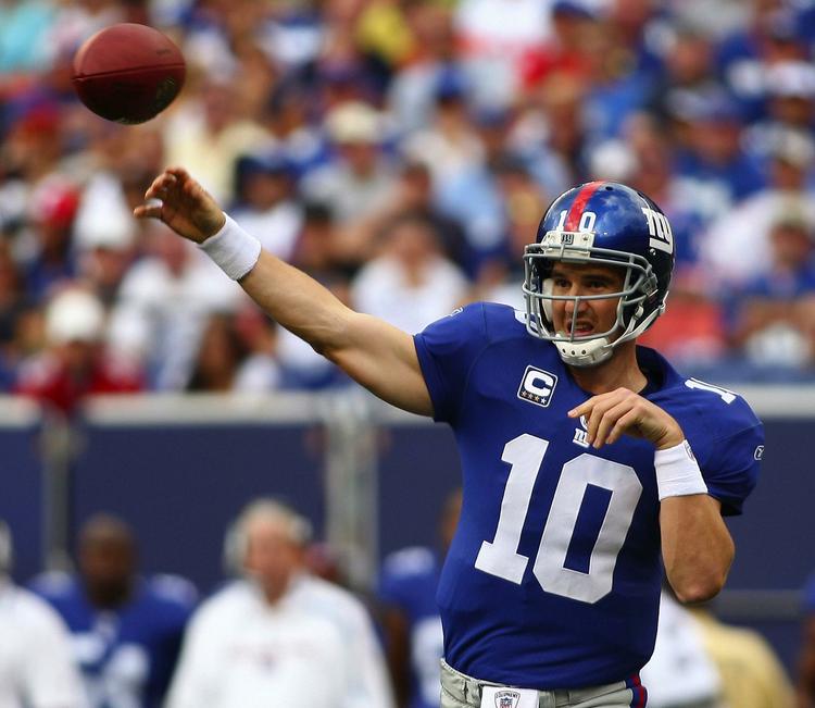 Grebet. Eli Manning fik ikke den bedste start på opgøret mod Atlanta Falcons. 