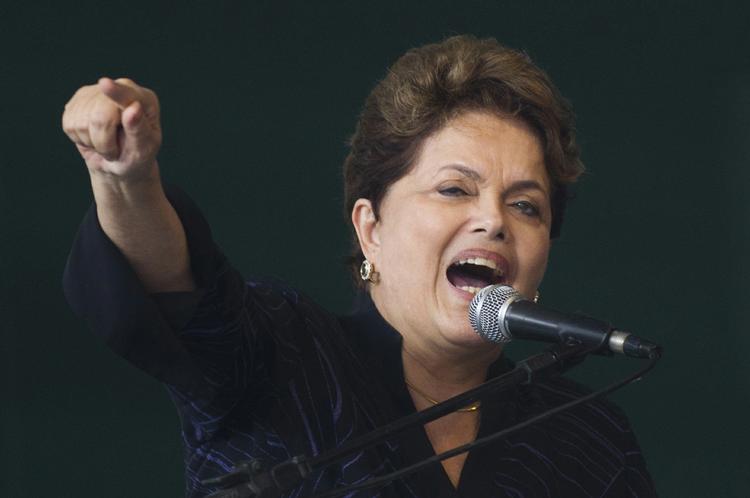 Det afsløringen af, at den amerikanske efterretningstjeneste, NSA, har aflyttet den brasilianske præsident, Dilma Roussef, og det statslige olieselskab, Petrobras, som har trigget planerne om de enorme investeringer i it-sikkerhed i Sydamerikans største land. 