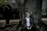 Scenevant. Thure Lindhardt spiller en 15-årig dreng med Aspergers syndrom i ny forestilling på Betty Nansen Teatret. Men skal man være lidt underlig for at spille sådan en rolle? 
