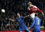 KLasse. Bendtners to hovedstød var flotte og spektakulære. 