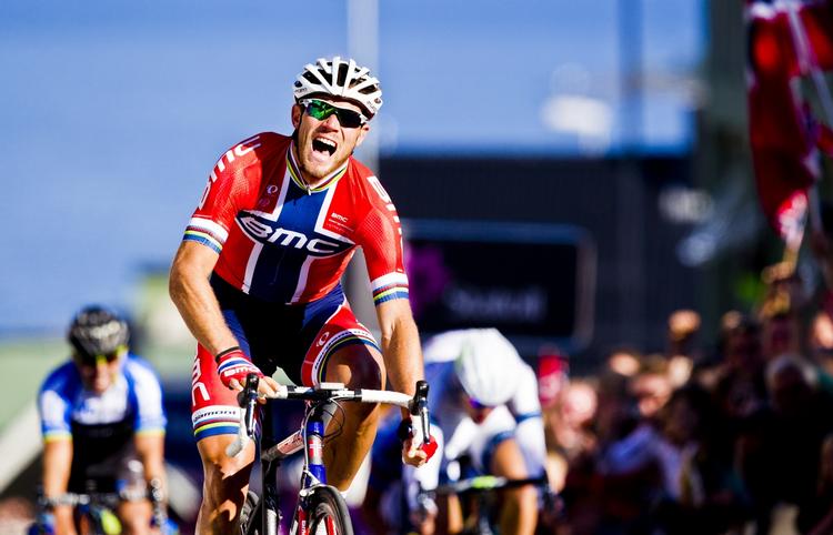 Cykling. Thor Hushovd trækker sig fra løb, efter at datteren er blevet indlagt. 