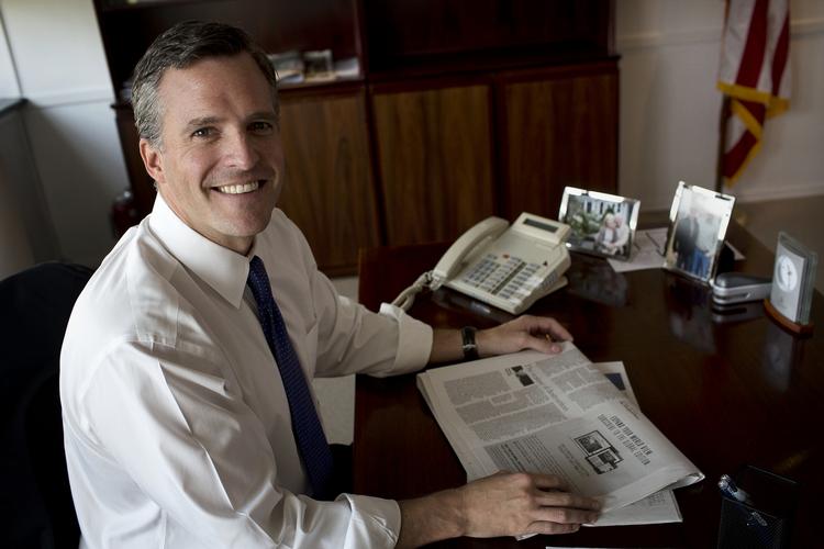 Prominent. Rufus Gifford har arbejde tæt sammen med sit hjemlands to vigtigste politikere, præsident Barack Obama og udenrigsminister John Kerry. Han er også manden bag den største pengeindsamling i amerikansk politisk historie. 