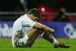 Øv. Gerrard og England fik vendt 0-2 til 2-2, men Mladen Petric scorede sejrsmålet i 77. minut - og så snuppede Rusland EM-pladsen for næsen af England. 