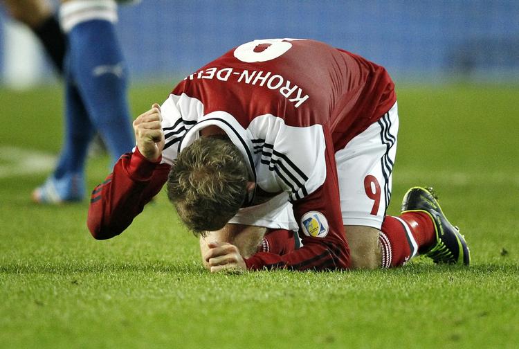 ØVØVØVØV. Endnu en gang var Danmark hamrende tæt på - men i sidste ende kostede Italiens 2-2-udligning i fredags det videre liv i VM-kvalifikationen. 
