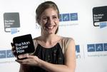 Vinder. 28-årige Eleanor Catton sagde efter prismodtagelsen, at vinderromanen havde været »enhver udgivers mareridt« 