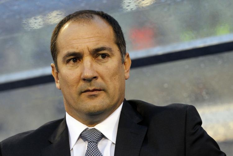 afløst.  Igor Stimac førte Kroatien til VM-playoff-kampene, hvor holdet endda er seedet. Men ambitionerne var større, så nu er træneren fyret. 