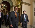 Gældstrid. Republikanernes leder i Repræsentanternes Hus John Boehner, på vej til afstemning efter at Senatet har vedtaget kompromis om gældsloftet. 
