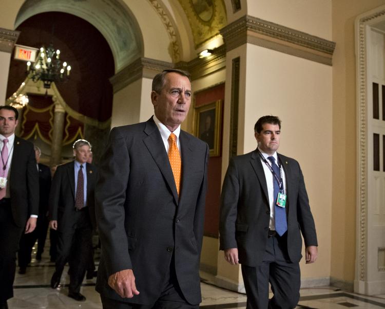 Gældstrid. Republikanernes leder i Repræsentanternes Hus John Boehner, på vej til afstemning efter at Senatet har vedtaget kompromis om gældsloftet. 