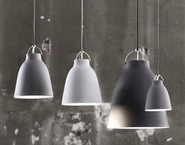 Udstilling. Lamper af Cecilie Manz, stole fra Paustian og kurvemøbler fra Cane Line vil frem til 11. november være udstillet i Opeahuset i Sydney. 25 danske virksomheder bliver repræsenteret sammen med kunsthåndværkere og yngre danske arkitekter. 