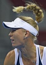 interview. Caroline Wozniacki erkender, at hun skal have sit spil ændret og bevæger sig under træning og kamp nu allerede nu ud af tryghedszonen. 