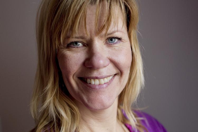 Kvinder. Hvis der skal uddannes imamer på et dansk universitet, så er det en forudsætning, at kvinder også har adgang til uddannelsen, siger Mette Reissmann (S). 