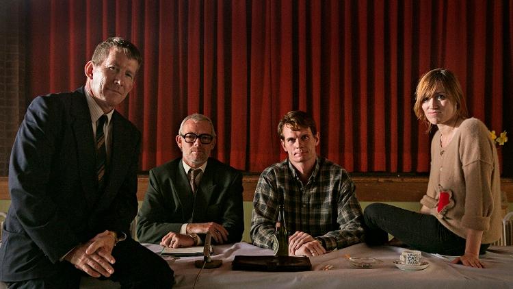 Film. Vi har fulgt Christina Rosendahl (th.) tæt. Hun er i fuld gang med indspilningerne af sin anden spillefilm. 