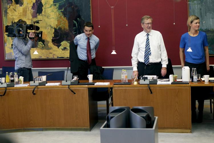 SAMRÅD. Der kom ikke meget nyt fra partierne efter dagens samråd. 