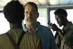 Kapret. Tom Hanks spiller kaptajn Phillips i filmen om kapringen af 'Maersk Alabama', der fandt sted i 2009 og var den første kapring af et amerikansk fragtskib i 200 år. 