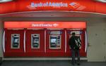 mistænkt. Bank of America er ifølge Financial Times blandt de ni storbanker, som en amerikansk task-force undersøger for svindel med obligationer med sikkerhed i huslån. 