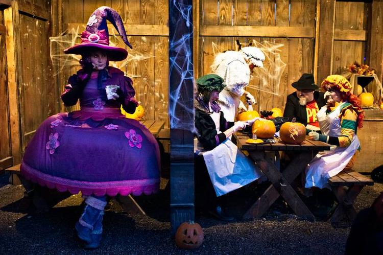 Halloween. Københavneriet, der ikke er klædt ud, midt i endnu et sindsoprivende optrin i Tivoli. 