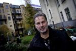 RETSOPGØR. I andelsboligforeningen Det Runde Hjørne på Vesterbro er gælden så stor, at lejlighederne ikke kan sælges. Det skyldes, at kommunen solgte ejendommen til sine tidligere lejere til en højere pris, end den havde lov til, siger fungerende formand Sten Ørting. 