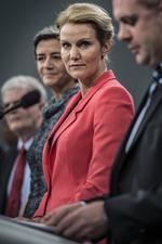 Næse. Hele fem partier vil stå bag kritikken af regeringens afvisning af at besvare spørgsmål om det lovforberedende arbejde, der gik forud for solcelleloven. 