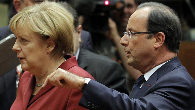 Opklaring. Tysklands forbundskansler, Angela Merkel, og Frankrigs præsident, François Hollande, vil gå i dialog med USA for at få komme til bunds i sagen om amerikanernes mulige aflytning af europæere, deriblandt kansleren selv. 