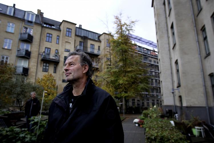 ANDELSPRIS. Det Runde Hjørne på Vesterbro har presset andelshaverne i knæ på grund af den høje pris. Her ses fungerende formand Sten Ørting. 