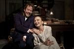 Klassiker. Søren Sætter-Lassen og Bodil Jørgensen er på scenen sammen med Ghita Nørby i 'Faderen'. 