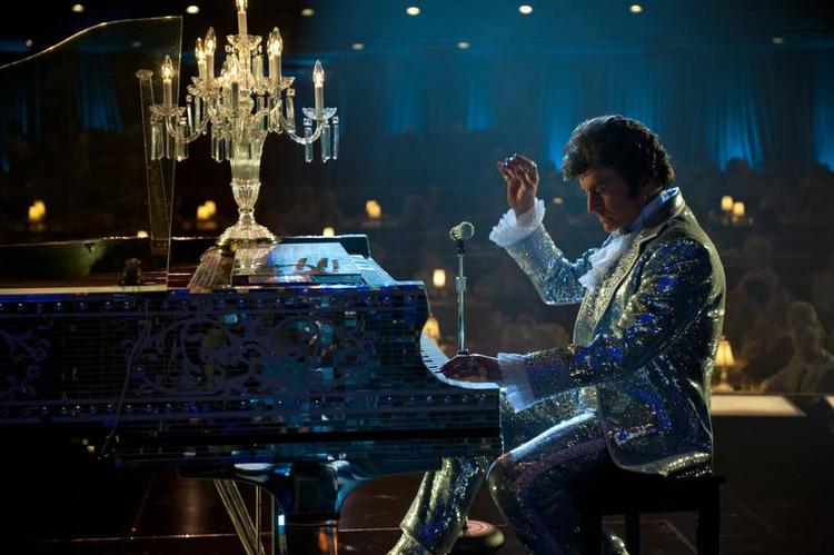 Film. Michael Douglas leverer en stor præstation i 'Mit liv med Liberace'. 