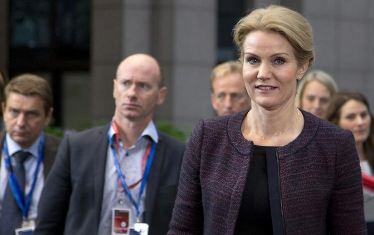 Topmøde. Statsminister Helle Thorning-Schmidt (S) vil ikke umiddelbart gå med i fransk-tysk initiativ. 