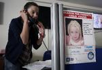 DNA. Poltim og hjælpeorganisationer har eftersøgt forældre til den lyshårede pige Maria, der blev fundet hos en roma-familie i Grækenland. Nu står forældrene frem og bekræfter, at pigen blev overladt til roma-familien. 
