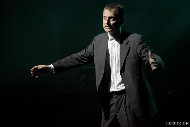 Skarp. Per Helge Sørensens materiale er i særklasse gennemarbejdet, og der er kælet for detaljen. 