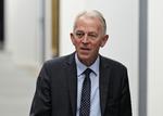 Friskere. Udenrigsminister Villy Søvndal (SF), der i tirsdags blev opereret for en blodprop i hjertet, er nu kommet så meget til hægterne, at han udskrives fra Rigshospitalet i morgen. Det oplyser Udenrigsministeriet.  Foto: 
