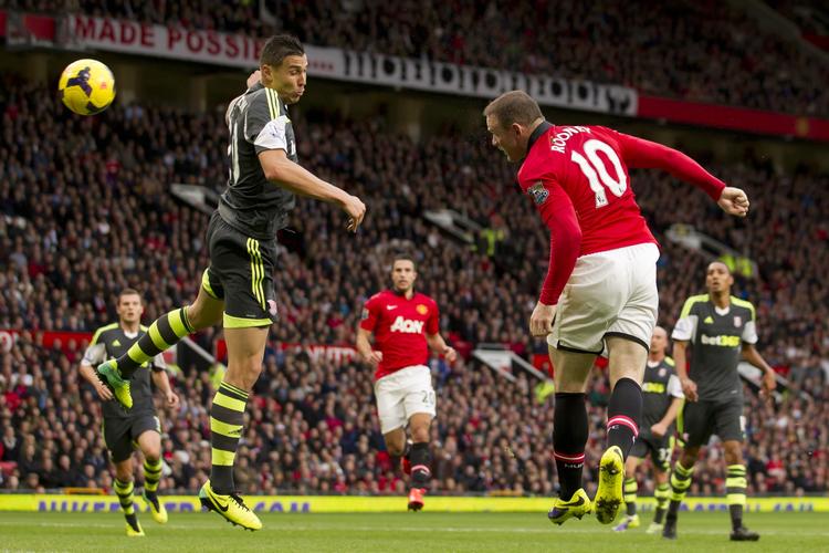 Udligning. Wayne Rooney sørgede for 2-2, inden Javier Hernandez blev matchvinder. 