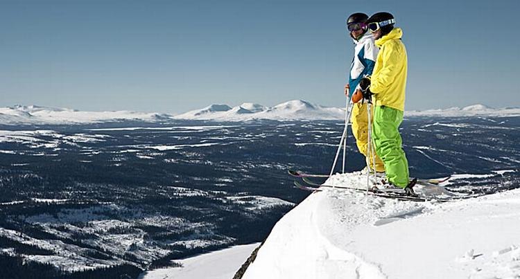 bekosteligt. Det er dyrt at tage på skiferie, og det  betyder, at vi vil føle os sikre på, at rejsemålet er det rette, og det får os til at vælge de destinationer, vi kender. (arkivfoto) 