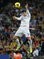 Ny. Gareth Bale scorede i sin Real Madrid-debut mod Villarreal, men har siden været skadet og et stykke fra den fænomenale form, han viste i Tottenham. 