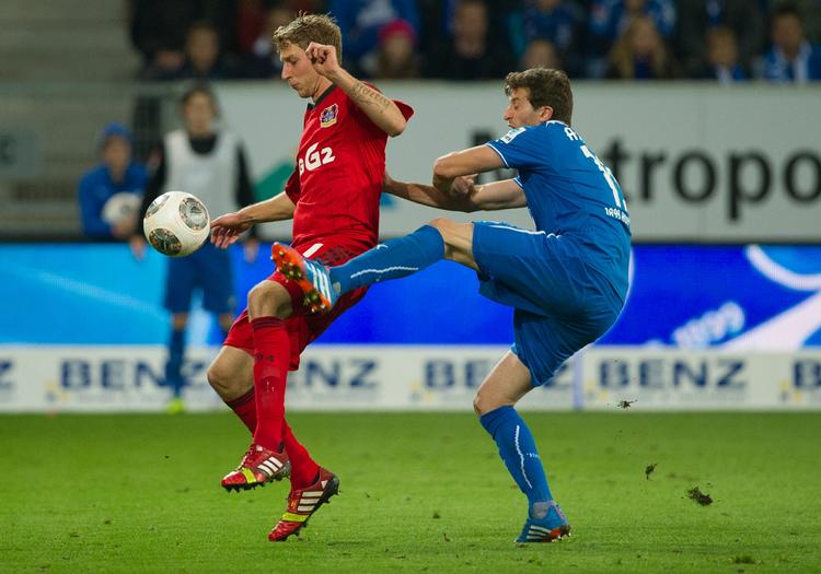 MÅLSCORER. Stefan Kiessling (tv) headede sidste weekend forbi mål, men fik alligevel tilkendt en scoring. 