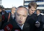 BOGTYVERI. BT's ansvarshavende chefredaktør, Olav Skaaning Andersen, afviser, at BT har stjålet Michael Rasmussens bog, 'Gul Feber'. 