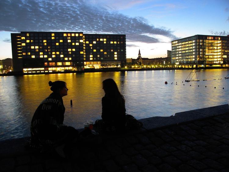 ommer. Nykredit med hovedkvarter ved Kalvebod Brygge i København (til højre i billedet) opgiver nu sin garanti, som der aldrig er blevet stillet krav om. 