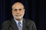 støttepædagog. Ben Bernanke trækker sig snart som formand for den amerikanske centralbank, men få måneder før hans exit i januar, fastholder FED sine store støtteopkøb af obligationer. Opkøb, som understøtter økonomien i hele verden. 