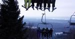 Afsted. Når første sneen og frosten kommer, valfarter danskerne til Vallåsen. 