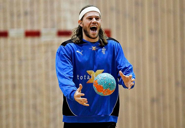 tilbage. Mikkel Hansen er klar til landsholdshåndbold igen efter 10 måneders pause. 